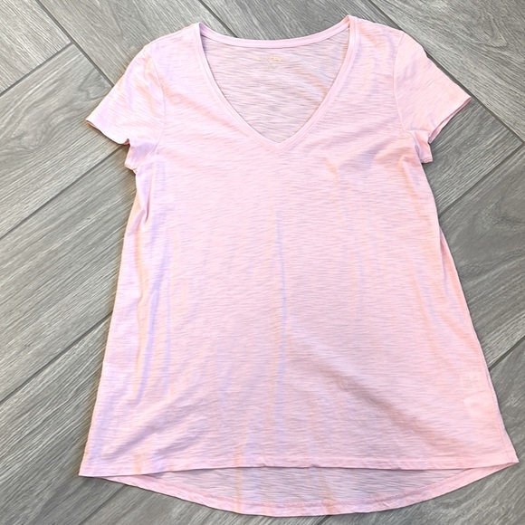 Lilly Pulitzer Tops - Lilly Pulitzer Pink Etta v-neck top Medium